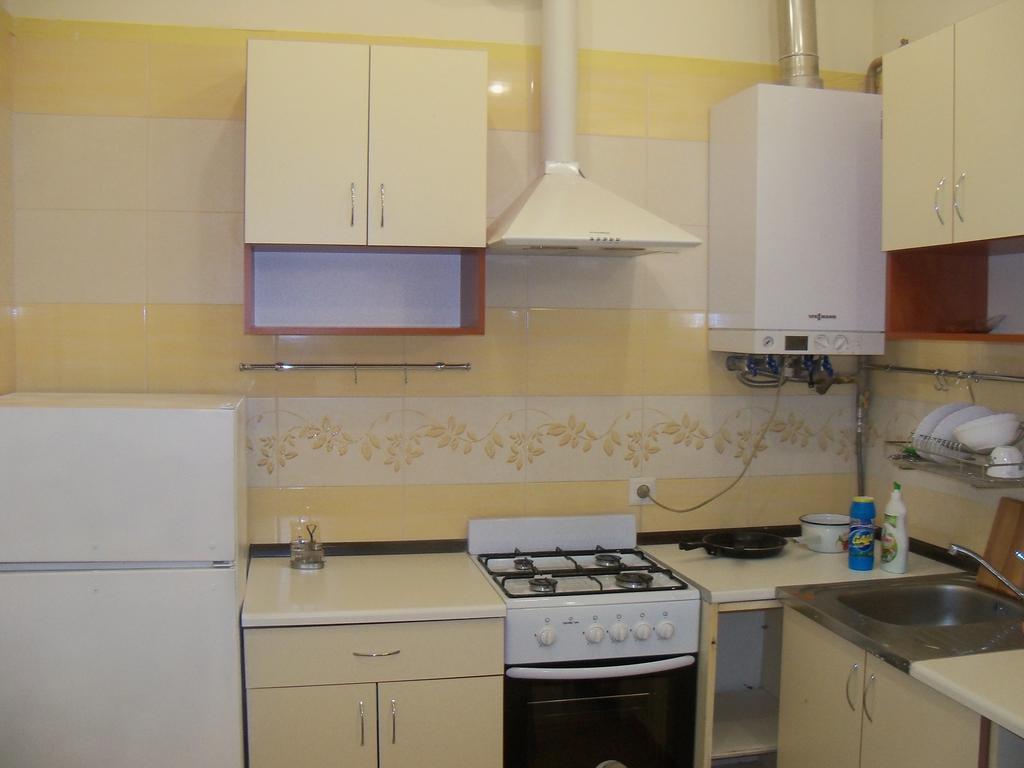 Apartment Roman Leopoli Esterno foto